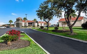 La Quinta Inn By Wyndham San Antonio Brooks City Base